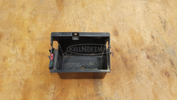 Kymco Grand Dink 250 akkumulátor tartó