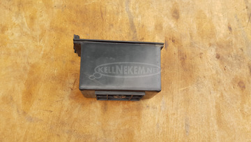 Kymco Grand Dink 250 akkumulátor tartó