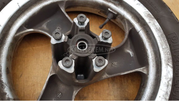 Kymco Grand Dink 250 első kerék - 4/6