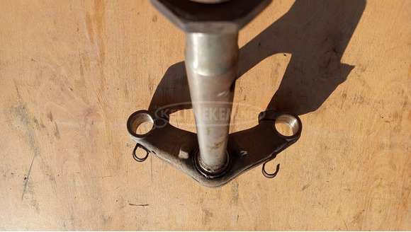 Kymco Grand Dink 250 T szár kormányszár kormányoszlop