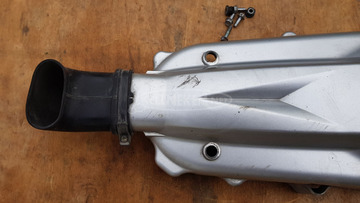 Kymco Grand Dink 250 kuplung fedél borítás sérült