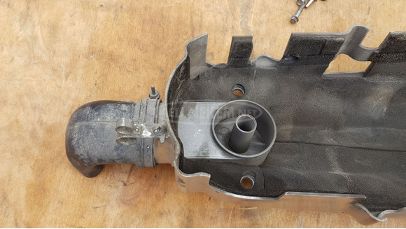 Kymco Grand Dink 250 kuplung fedél borítás sérült - 8/10