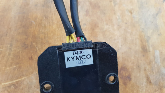 Kymco Grand Dink 250 feszültségszabályzó - 4/6