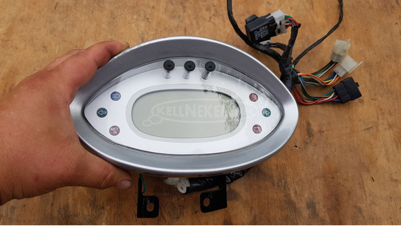 Kymco Grand Dink 250 km óra - 3/10