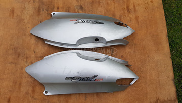 Kymco Grand Dink 250 oldalidom pár