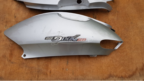 Kymco Grand Dink 250 oldalidom pár - 2/8