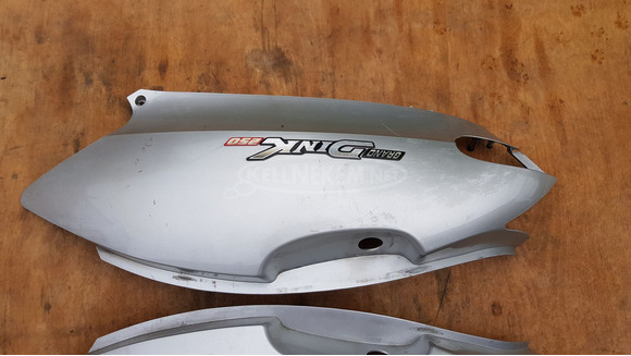 Kymco Grand Dink 250 oldalidom pár - 3/8