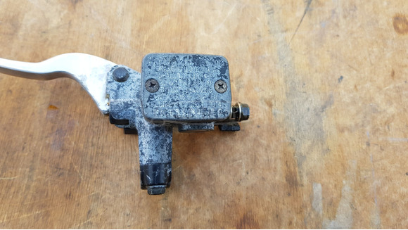 Kymco Grand Dink 250 főfékhenger balos - 2/10