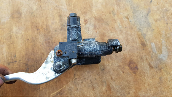 Kymco Grand Dink 250 főfékhenger balos - 5/10