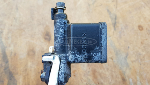 Kymco Grand Dink 250 főfékhenger balos - 9/10