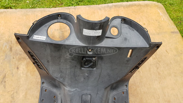 Kymco Grand Dink 125 - 250 térdidom