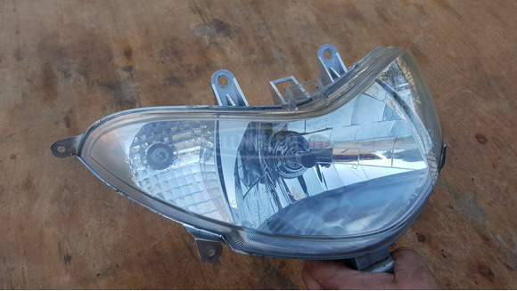 Kymco Grand Dink 125 - 250 első lámpa újszerű - 9/10