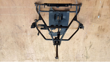 Kymco Grand Dink 125 - 150 első idomtartó konzol