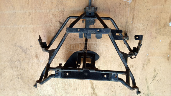 Kymco Grand Dink 125 - 150 első idomtartó konzol - 6/10