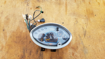 Kymco Grand Dink 125 - 150 km óra