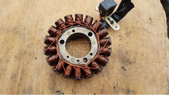 Peugeot Satelis 400 gyújtás állórész - 2/10