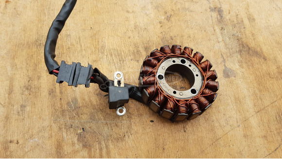 Peugeot Satelis 400 gyújtás állórész - 10/10