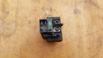 Peugeot Satelis 400 indító relé