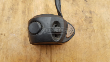 Peugeot Satelis 400 kormánykapcsoló balos