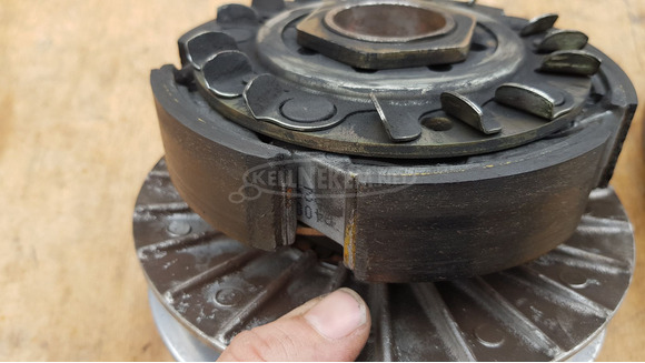 Peugeot Satelis 400 kuplung - 8/11