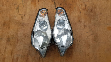 Peugeot Satelis 400 első lámpa pár