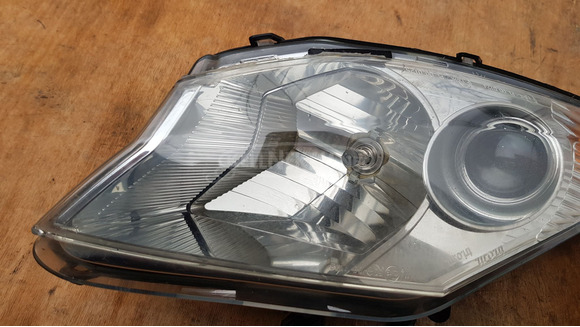 Peugeot Satelis 400 első lámpa pár - 7/10