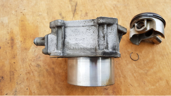 Peugeot Satelis 400 henger - 2/10