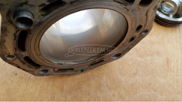 Peugeot Satelis 400 henger - 8/10