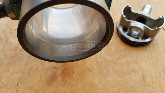 Peugeot Satelis 400 henger - 9/10