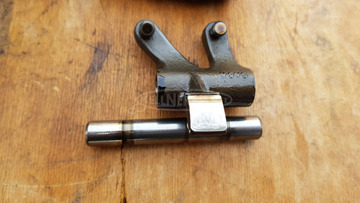 Peugeot Satelis 400 hengerfej