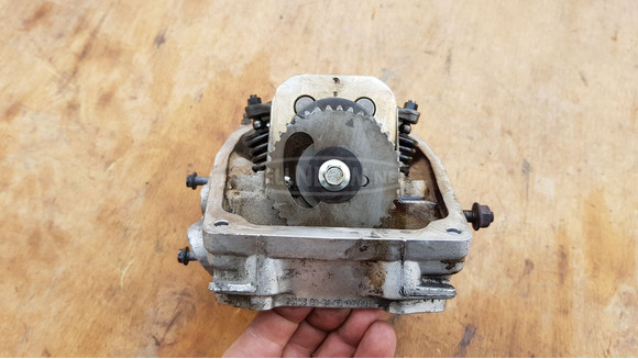 Peugeot Satelis 400 hengerfej - 4/10