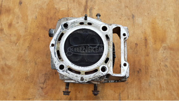 Peugeot Satelis 400 hengerfej - 7/10