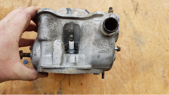 Peugeot Satelis 400 hengerfej - 8/10