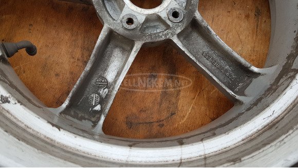 Peugeot Satelis 400 hátsó kerék - 6/8