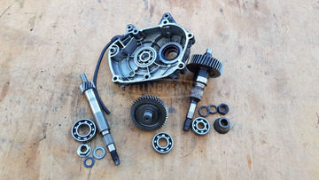 Peugeot Satelis 400 hátsó végáttétel