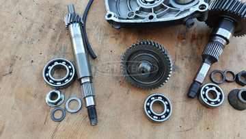 Peugeot Satelis 400 hátsó végáttétel