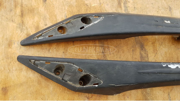 Peugeot Satelis 400 hátsó kapaszkodó pár - 2/8