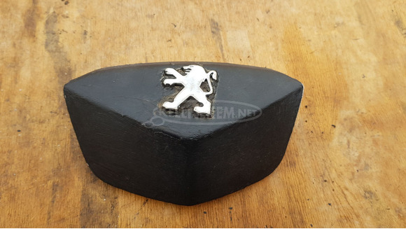 Peugeot Satelis 400 kormány idom középső ajtó - 1/7