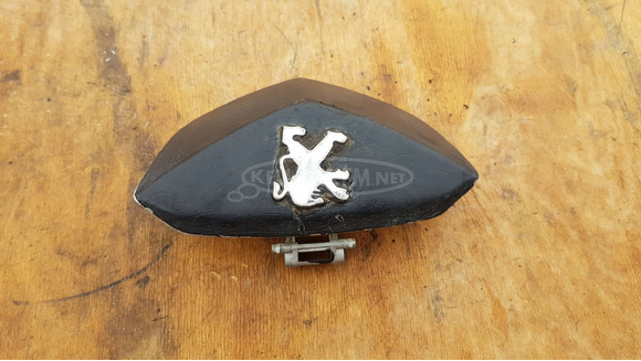 Peugeot Satelis 400 kormány idom középső ajtó - 7/7