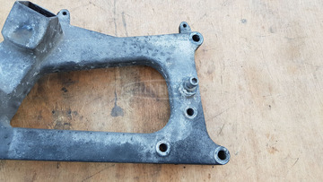 Peugeot Satelis 400 hátsó lengőkar