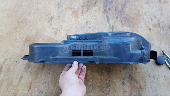 Peugeot Satelis 400 kuplung fedél - 6/10