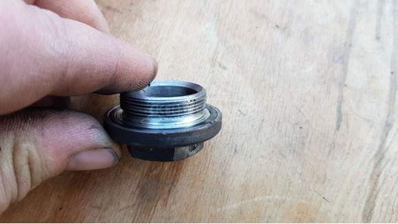 Peugeot Satelis 400 olajleeresztő csavar - 5/6