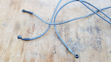 Peugeot Satelis 400 első fékcsövek