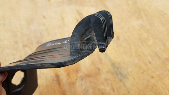 Peugeot Satelis 400 tankajtó - 8/9