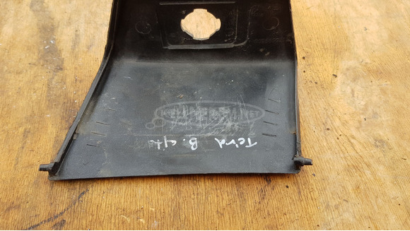 Peugeot Satelis 400 térdidom ajtó balos