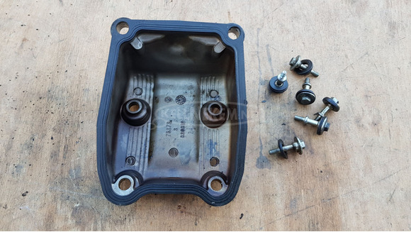 Peugeot Satelis 400 szelepfedél - 5/7