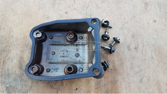 Peugeot Satelis 400 szelepfedél - 7/7