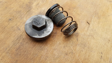 Kymco people 250 olajleeresztő csavar