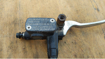 Kymco people 250 főfékhenger jobbos