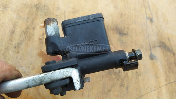 Kymco people 250 főfékhenger jobbos - 5/8